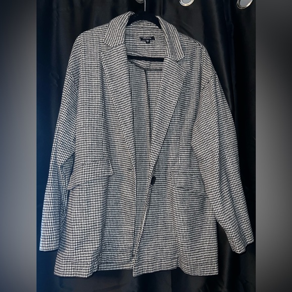 Mittoshop Black and White Houndstooth Coat - Picture 4 of 7